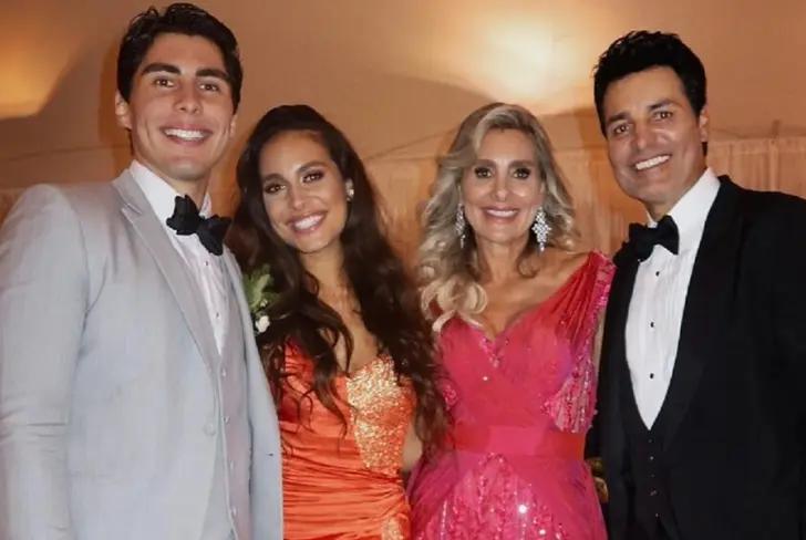 Chayanne y su familia: Foto:&nbsp;Revista Caras México