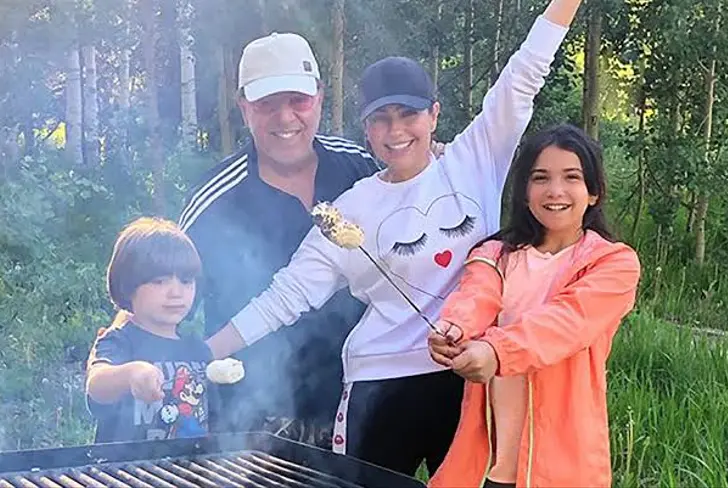 Thalía y su familia, Tommy Mottola con sus hijos / Foto:&nbsp;POPSUGAR