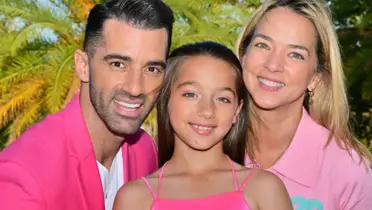 Adamari López junto a Toni Costa y su hija Alaïa. (Foto: People en Español)