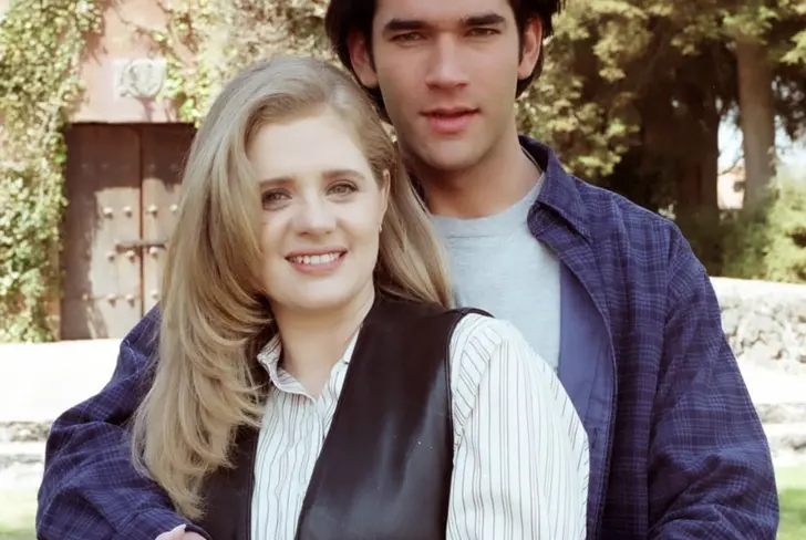 Erika Buenfil en Marisol junto a Eduardo Santamarina