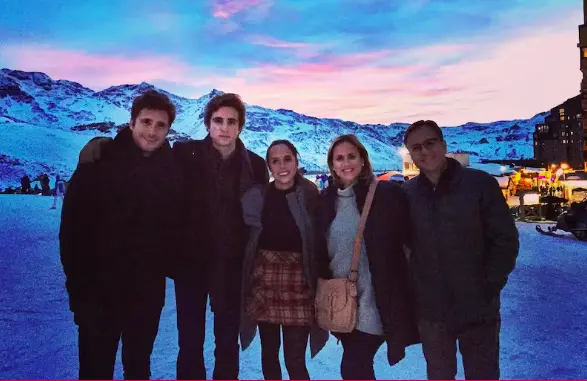 Familia de Diego Boneta. (Foto: Revista Clase)