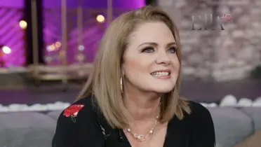 Erika Buenfil sonriendo 