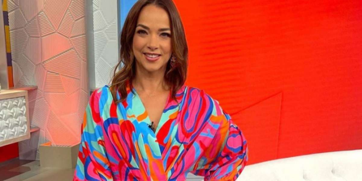 La presentadora Adamari López es una de las artistas más queridas de la televisión de habla hispana, pero hoy ha recibido críticas hasta por su forma de hablar