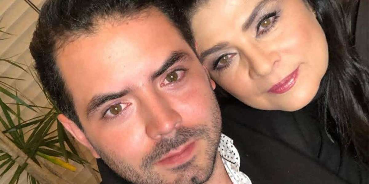 Victoria Ruffo y José Eduardo Derbez